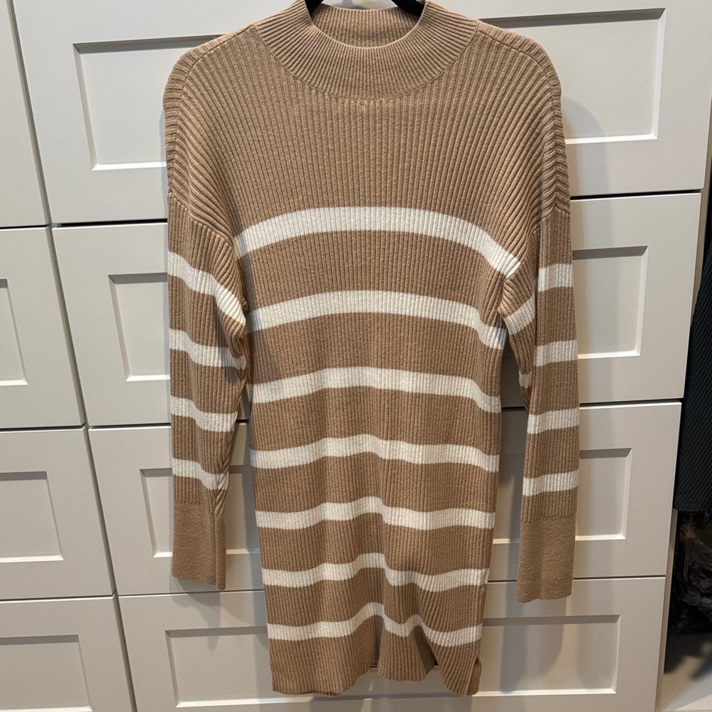 Abercrombie & Fitch Beige Knit Top